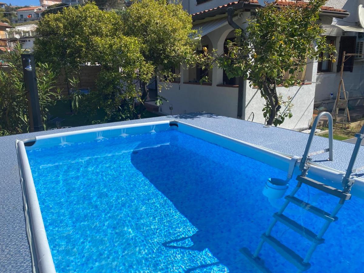 Vila Casa Del Sole: Relax & Charme Nella Riviera Ligure Camporosso  Exteriér fotografie