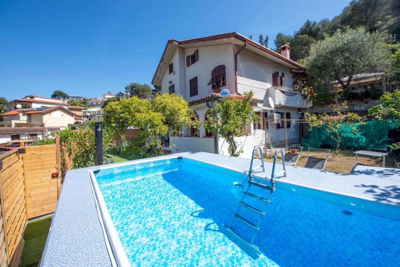 Vila Casa Del Sole: Relax & Charme Nella Riviera Ligure Camporosso  Exteriér fotografie